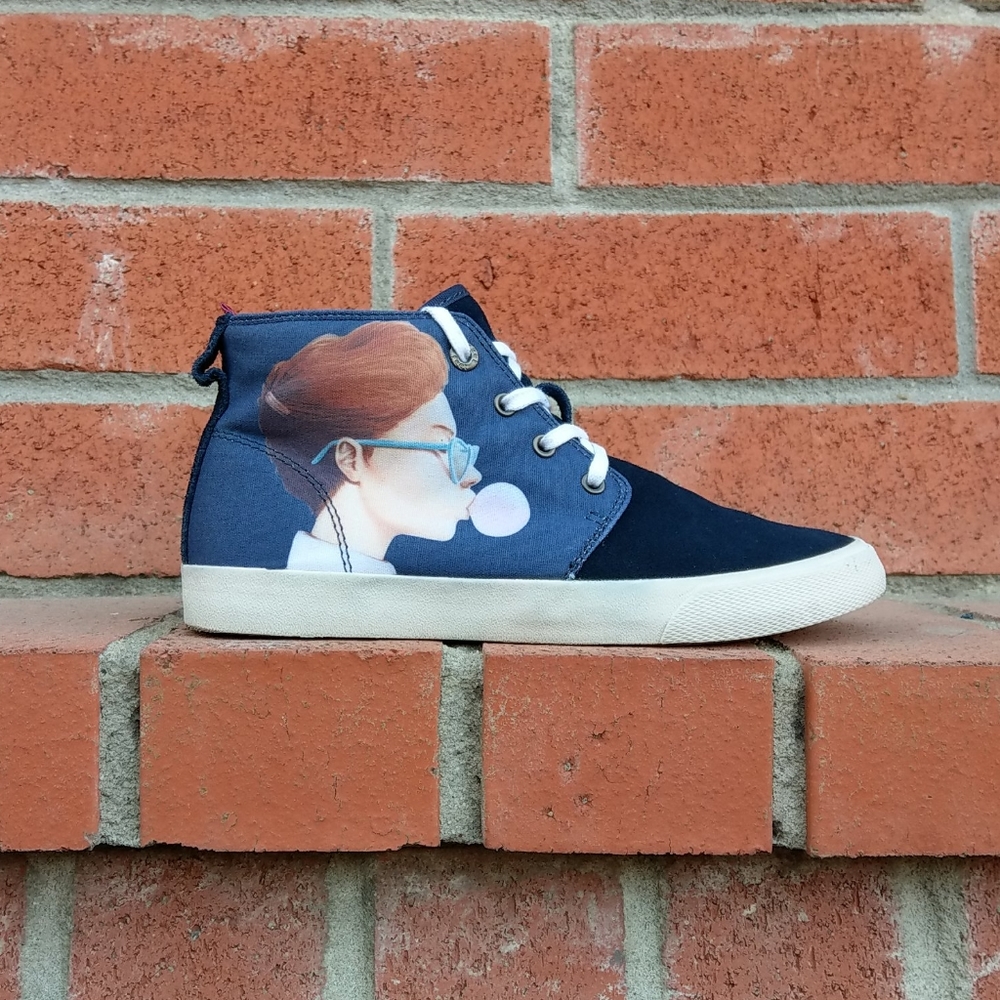 Buckerfeet Women Shoes